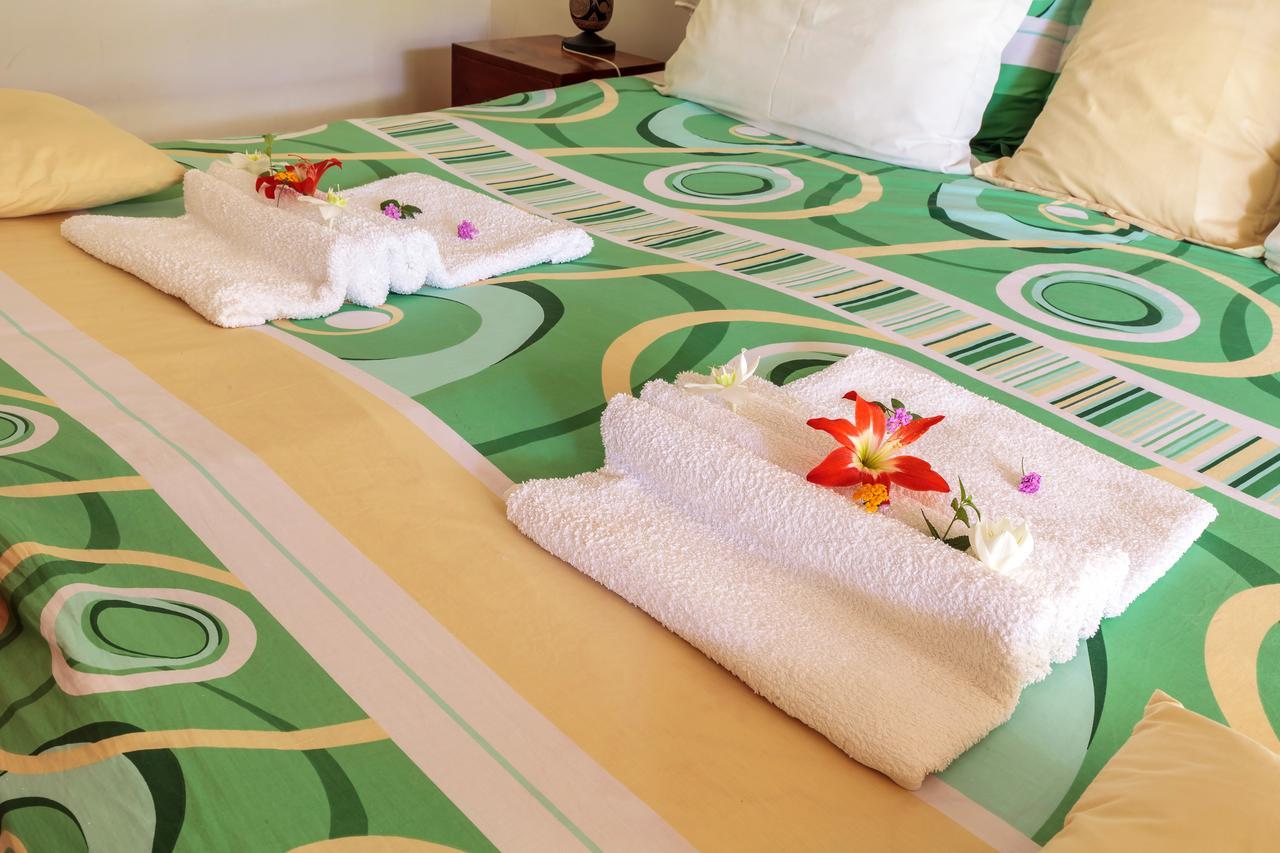 Airport Guesthouse Энтеббе Экстерьер фото